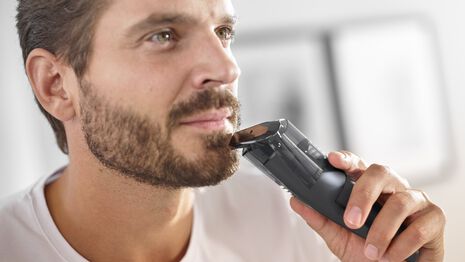 Series 7000 Vacuum Beard Trimmer